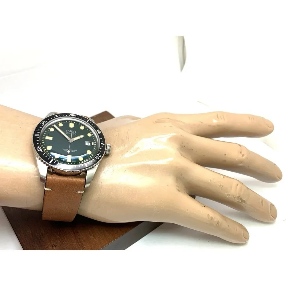 Oris Men's Watch 7720 Divers Sixty-Five Swiss Automatic Green Dial Brown Leather